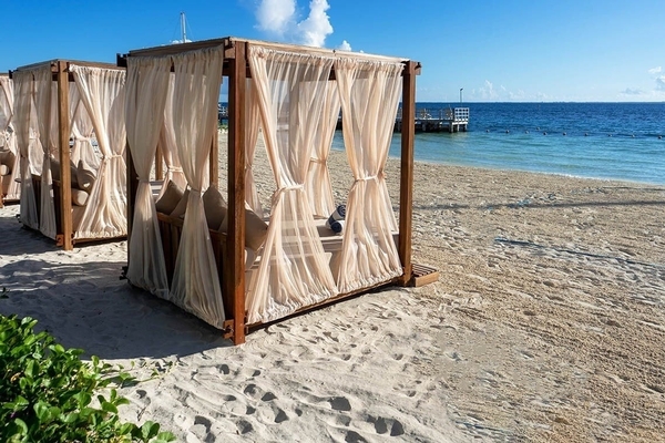 Cancun Bay Image #23